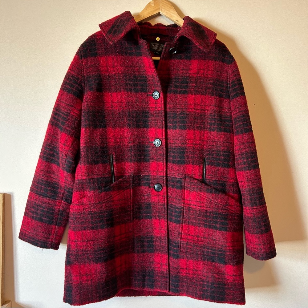Red and black plaid Pendleton wool coat Large